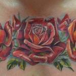 Brust Tattoo Rose Frauen