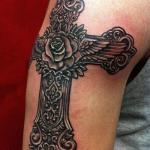 Tattoo Rose Oberarm 4