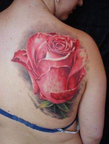 Tattoo Rose Rücken 10