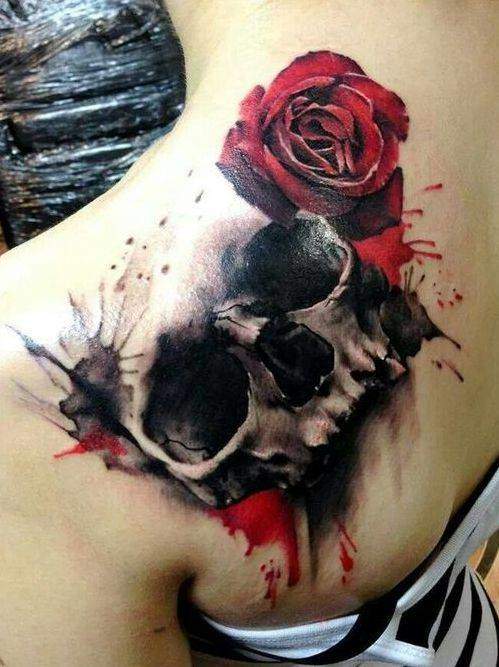 Tattoo Rose Rücken 13